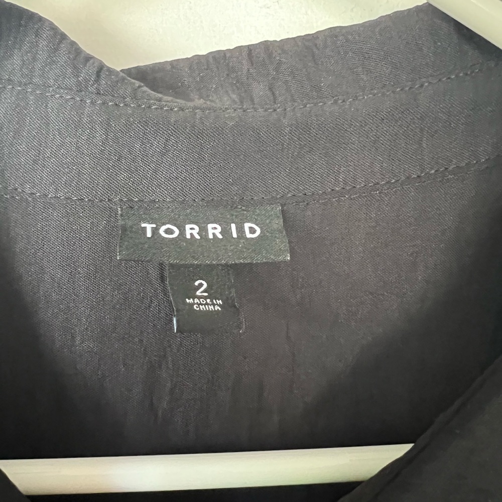 Torrid Black short sleeve dress - Picture 4 of 9